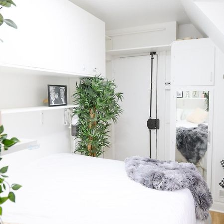 La Vue ! Apartman Párizs Kültér fotó